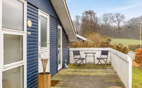 Susette - 400M from the Sea: 
