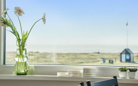 Kaapo - 300M from the Sea: Blå, Busk, Sommerhus, Bunddække, Have, Estate, Skygge, Landscaping, Stuehus, Eco Hotel