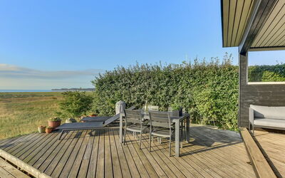Kaapo - 300M from the Sea