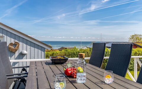 Stamena - 200M from the Sea: Tag, Hus, Hjem, Sommerhus, Dør, Sidespor, Dæk, Veranda, Planke, Hårdttræ
