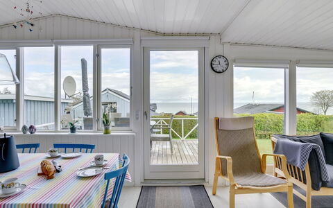 Stamena - 200M from the Sea: Tag, Hus, Hjem, Sommerhus, Dør, Sidespor, Dæk, Veranda, Planke, Hårdttræ