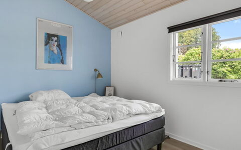 Gülbahar - 300M from the Sea: Soveværelse, Seng, Sengetøj, Sengetøj, Indretning, Loft, Møbel, Etage, Bed Frame, Sengetøj