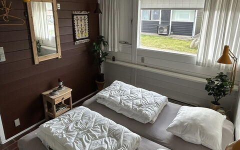 Ditte - 300M from the Sea: Træ, Møbel, Etage, Gulvbelægning, Indretning, Soveværelse, Seng, Sengetøj, Sengetøj, Værelse