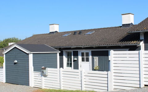 Marga - 400M from the Sea: Tag, Hus, Hjem, Sommerhus, Dør, Sidespor, Dæk, Veranda, Planke, Hårdttræ