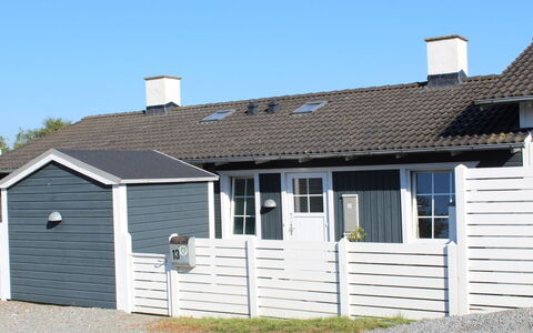 Marga - 400M from the Sea: Tag, Hus, Hjem, Sommerhus, Dør, Sidespor, Dæk, Veranda, Planke, Hårdttræ