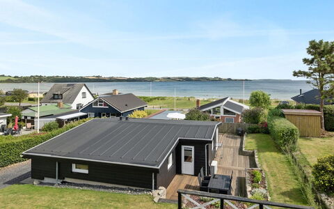 Elain - from the Sea: Hus, Tag, Hjem, Sommerhus, Estate, Sidespor, Veranda