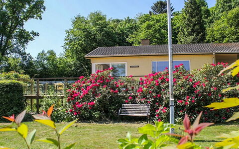 Engelke - 150M from the Sea: Boligområde, Tag, Forstad, Indkørsel, Estate, Skorsten