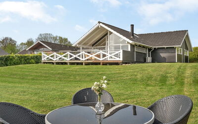 Annvy - 200M from the Sea