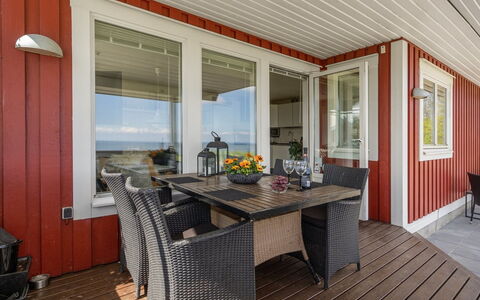 Anastacia - 75M from the Sea: Hus, Hjem, Tag, Boligområde, Sommerhus, Estate, Stuehus, Lawn, Landscaping, Sidespor