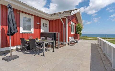 Anastacia - 75M from the Sea: Hus, Hjem, Tag, Boligområde, Sommerhus, Estate, Stuehus, Lawn, Landscaping, Sidespor