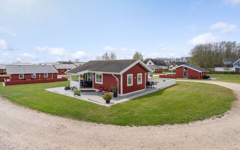 Anastacia - 75M from the Sea: Græs, Hus, Tag, Sommerhus, Hjem, Busk, Stuehus, Land Lot, Landdistrikt