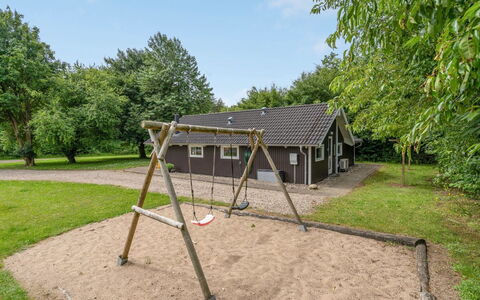 Melisa - 28Km from the Sea: Sommerhus, Hjem, Hus, Tag, Veranda, Estate, Sidespor, Garden Bygninger, Stuehus, Gård