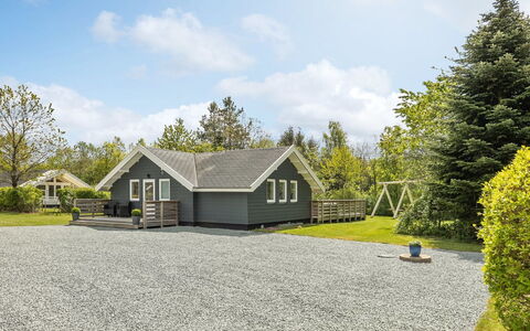 Aleide - 29Km from the Sea: Hjem, Hus, Sommerhus, Tag, Sidespor, Estate, Stuehus, Lawn, Landscaping, Have