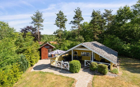 Hannelise - 30Km from the Sea: Sommerhus, Garden Bygninger, Skur, Bjælkehytte