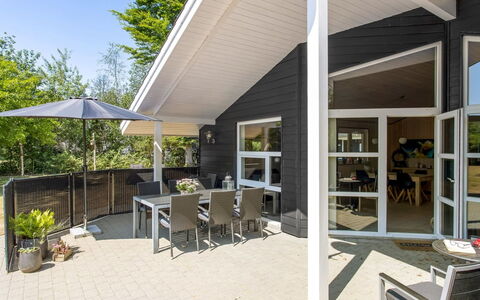 Gylla - 12Km from the Sea: Træ, Sommerhus, Hårdttræ, Planke, Bejdse, Garden Bygninger, Design, Gård, Bjælkehytte, Backyard