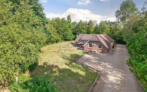 Friederk - 12Km from the Sea: Træ, Hus, Sommerhus, Hjem, Landdistrikt, Land Lot, Tag, Almindeligt, Estate, Stuehus