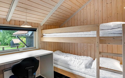 Tecla - 12Km from the Sea: Træ, Loft, Bejdse, Soveværelse, Hårdttræ, Sidespor, Seng, Design, Bjælkehytte, Planke
