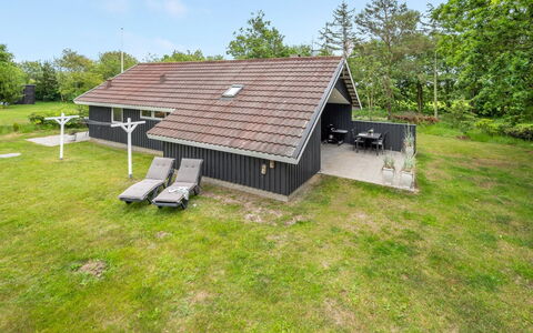 Ottilie - 350M to the Fjord: Hus, Tag, Hjem, Sommerhus, Busk, Bunddække, Estate, Stuehus, Sidespor, Garden Bygninger