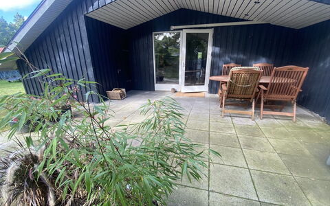 Ottilie - 350M to the Fjord: Skygge, Backyard, Have, Sommerhus, Gård, Landscaping, Garden Bygninger, Sidespor, Stol, Udendørs Struktur