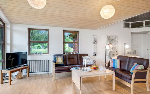 Silvia - 300M to the Fjord: Tækning, Sommerhus, Hus, Tag, Hjem, Stuehus, Hytte, Estate, Landsby