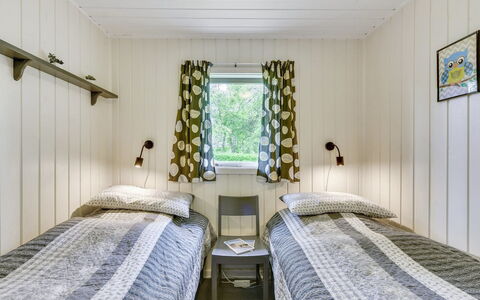Elizabeth - 400M to the Fjord: Træ, Indretning, Hjem, Loft, Møbel, Etage, Soveværelse, Seng, Bed Frame, Sengetøj