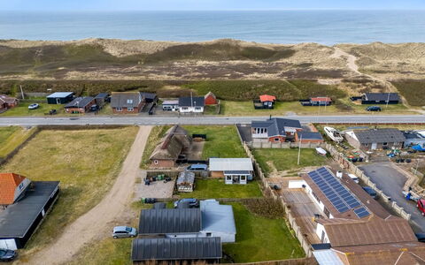 Fransiska - from the Sea: Møbel, Indretning, Gulvbelægning, Træ, Etage, Loft, Trægulve, Stol, Bord, Belysning
