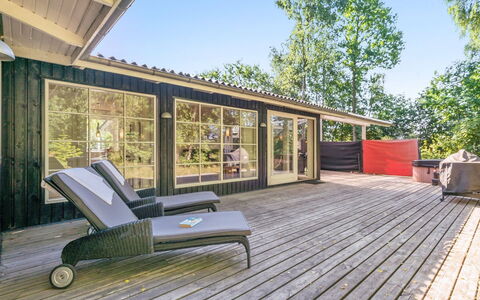 Epke - 250M from the Sea: Hjem, Sommerhus, Veranda, Sidespor, Stuehus, Udendørs Struktur