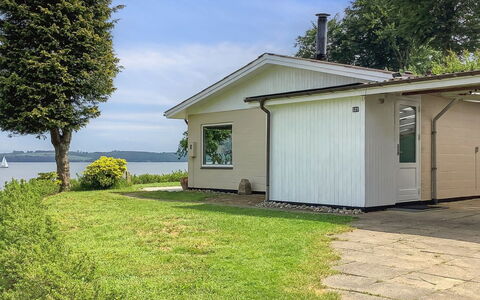 Launo - 150M to the Fjord: Tag, Hus, Hjem, Sommerhus, Sidespor, Estate, Indkørsel, Garden Bygninger, Gård, Skur