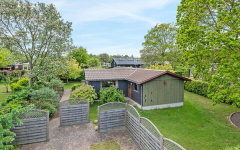 Agnita - 300M from the Sea: Træ, Sommerhus, Hårdttræ, Planke, Bejdse, Garden Bygninger, Design, Gård, Bjælkehytte, Backyard