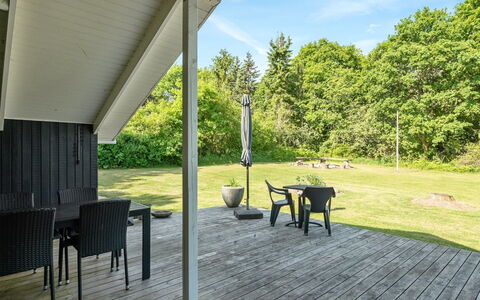 Yngve - 56.5Km from the Sea: Tag, Hus, Hjem, Sommerhus, Sidespor, Estate, Indkørsel, Garden Bygninger, Gård, Skur