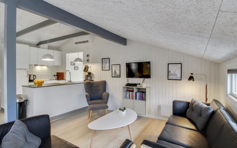Hariette: Indretning, Loft, Gulvbelægning, Møbel, Etage, Couch, Værelse, Stue, Hjem, Lejlighed