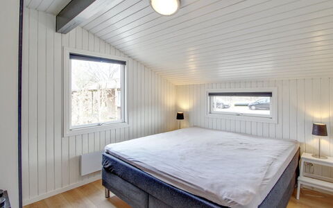 Hariette: Træ, Loft, Soveværelse, Sengetøj, Sengetøj, Seng, Bed Frame, Fryser, Hårdttræ, Vinter