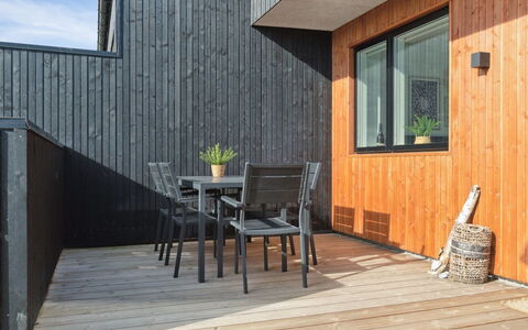Kasper - 1.8Km from the Sea: Fritid, Reklame, Parkere, Banner, Skilt, Sti
