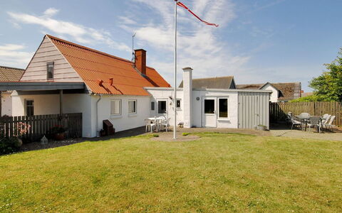 Gertina - 40M to the Fjord: Himmel, Bygning, Tag, Hus, Hjem, Boligområde, Arkitektur, Sommerhus, Land Lot, Menneskelig Bosættelse