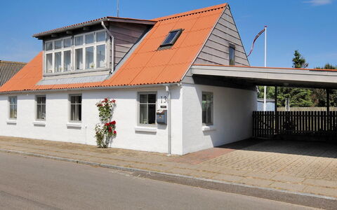 Gertina - 40M to the Fjord: Tag, Bygning, Vindue, Hus, Hjem, Arkitektur, Boligområde, Sommerhus, Sidespor, Kompositmateriale