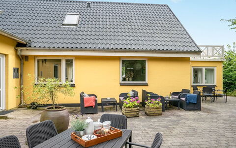 Rina - 30M to the Fjord: Tag, Hus, Land Lot, Hjem, Sommerhus, Estate, Garden Bygninger, Skygge, Bjælkehytte, Landscaping