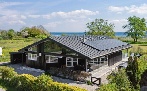 Elba - 100M from the Sea: Svømmepøl, Ferieby
