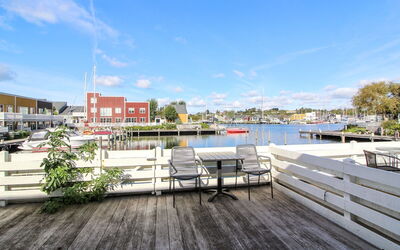 Nalle - 5M from the Sea