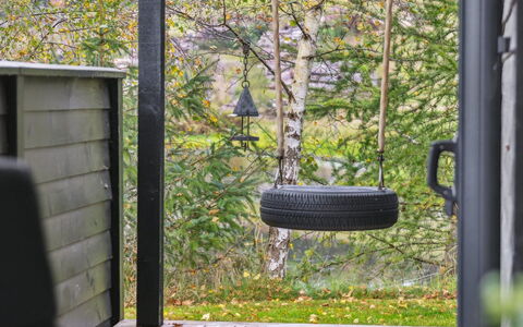 Benno - 2.1Km from the Sea: Træ, Bejdse, Planke, Hårdttræ, Sommerhus, Dæk, Sidespor, Skygge, Trægulve, Garden Bygninger