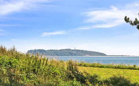 Lilla - 120M from the Sea: Blå, Vand, Grøn, Krop Af Vand, Vegetationen, Naturlige Landskab, Horisont, Sommer, Coastal Og Oceaniske Landskabsformer, Økoregion