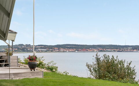 Eilen - 250M from the Sea: Tag, Hus, Hjem, Sommerhus, Dør, Sidespor, Dæk, Veranda, Planke, Hårdttræ