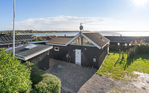 Gudserk - 50M from the Sea: Svømmepøl, Udendørs Møbler, Møbel, Udvej, Flise, Eco Hotel, Skygge, Stol, Fritid, Estate