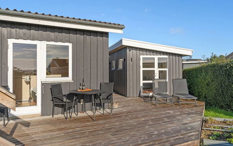 Gudserk - 50M from the Sea: Svømmepøl, Udendørs Møbler, Møbel, Udvej, Flise, Eco Hotel, Skygge, Stol, Fritid, Estate