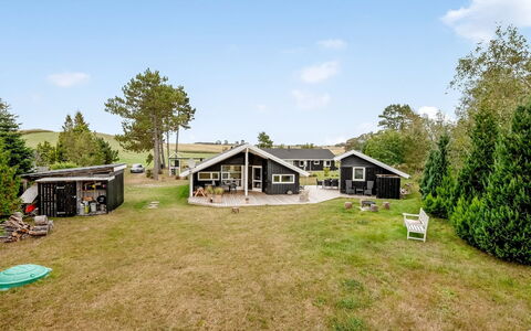 Raafael - 175M from the Sea: Svømmepøl, Udendørs Møbler, Møbel, Udvej, Flise, Eco Hotel, Skygge, Stol, Fritid, Estate