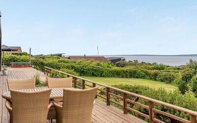 Mahilo - 300M from the Sea