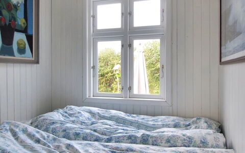 Alina - 200M from the Sea: Soveværelse, Sengetøj, Seng, Sengetøj, Sengetøj, Bed Frame, Pude, Throw Pillow, Madras, Dyne