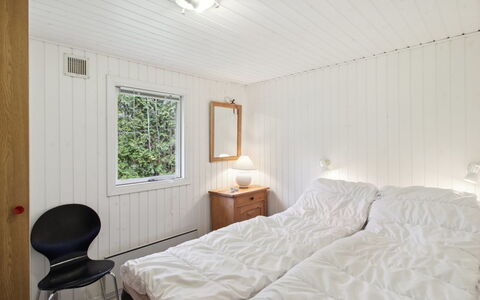 Iris - 300M from the Sea: Tag, Hus, Hjem, Sommerhus, Dør, Sidespor, Dæk, Veranda, Planke, Hårdttræ