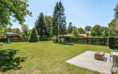 Edele - 800M from the Sea