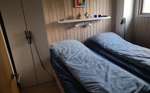 Teofan - 500M from the Sea: Seng, Soveværelse, Træ, Sengetøj, Sengetøj, Etage, Gulvbelægning, Møbel, Indretning, Bed Frame