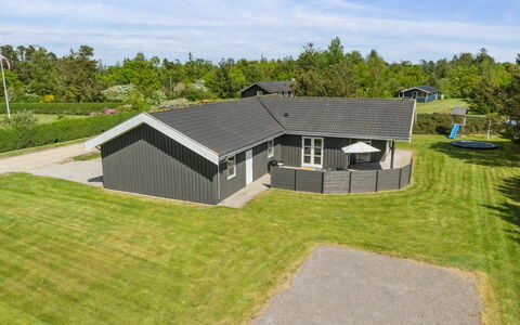 Ljupco - 500M to the Fjord: Hus, Hjem, Boligområde, Sommerhus, Sidespor, Estate, Indkørsel, Gård